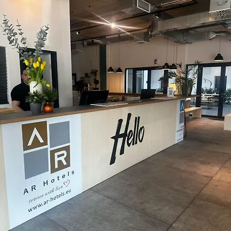 Hostel Ar *