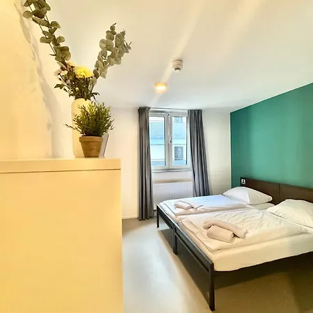 Ar Hostal *