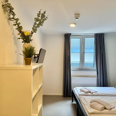 Ar Hostal *