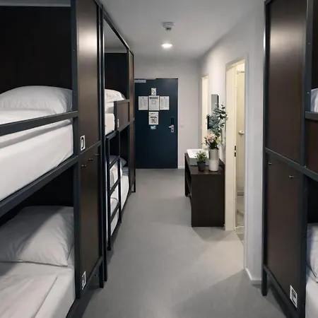 Ar Hostal *