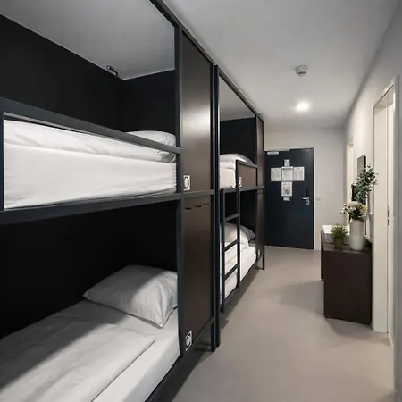Ar Hostel